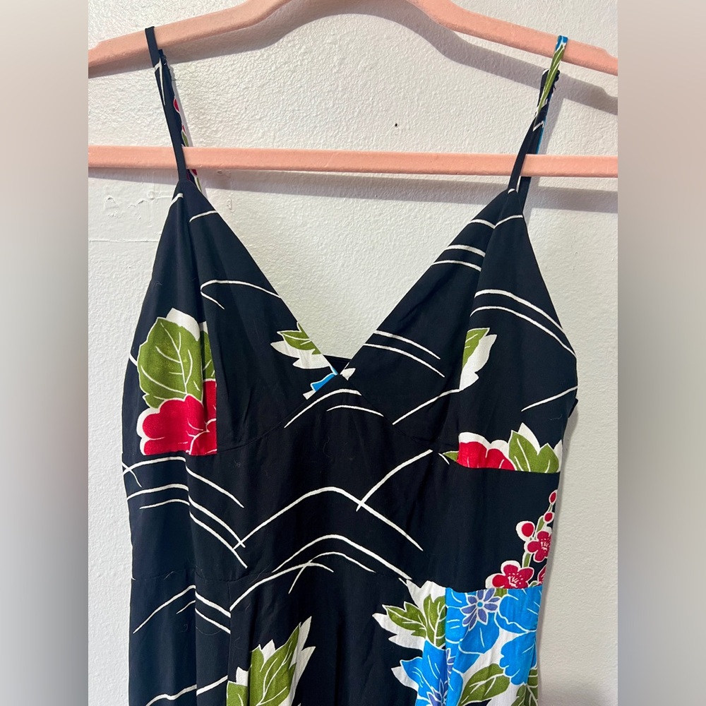 Forever21 NWT Black Floral V-Neck Mini Dress - Small - Picture 8 of 12